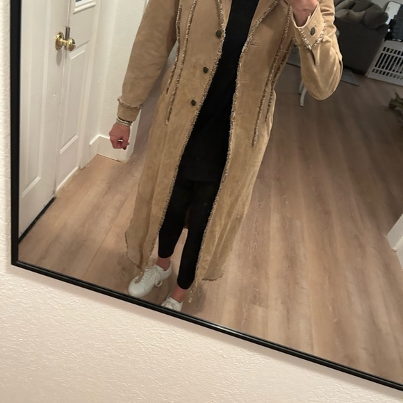 Stunning vintage light weight leather suede - Picture 8 of 9